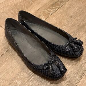 Stuart Weitzman Navy Ballet Flats
